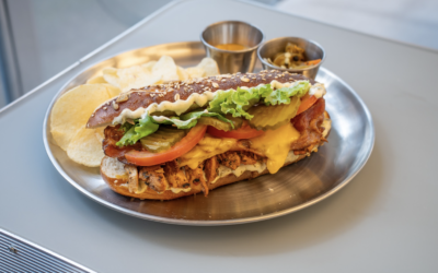 Feroz: la nueva bretzelería que llega a rugir en la Roma